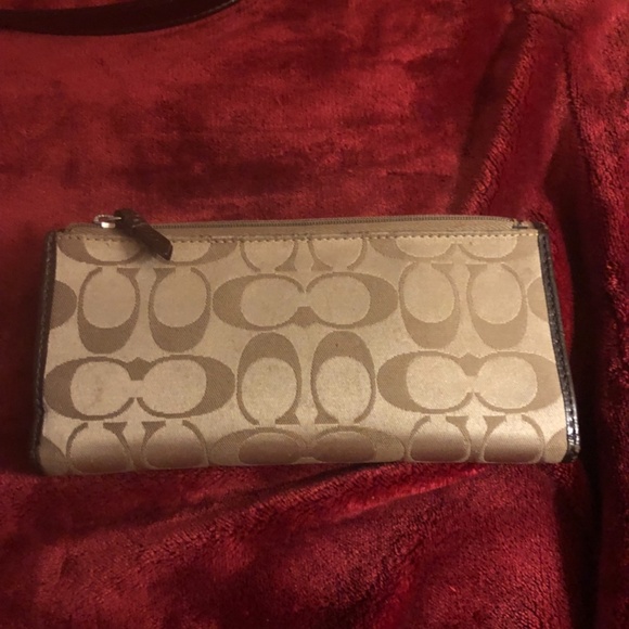 Coach wallet with card insert - Picture 2 of 5